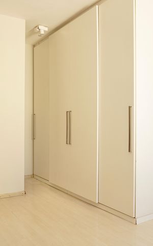 Apartamento à venda com 160m², 3 quartos e 3 vagas Apartamento à venda com 160m², 3 quartos e 3 vagasSuíte