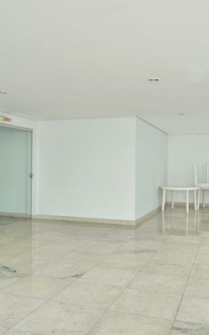 Apartamento à venda com 160m², 3 quartos e 3 vagas Apartamento à venda com 160m², 3 quartos e 3 vagasÁrea comum - Salão de festas