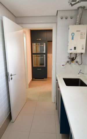 Apartamento à venda com 130m², 3 quartos e 3 vagasÁrea de Serviço