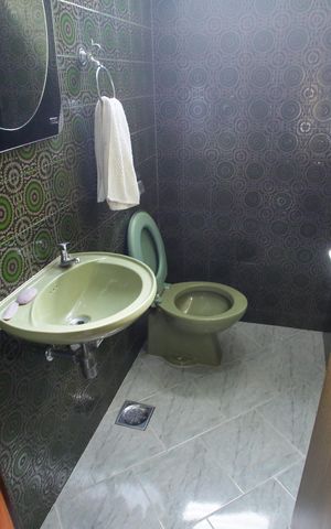 Casa à venda com 285m², 3 quartos e 5 vagasLavabo