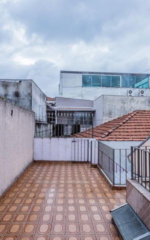 Casa à venda com 130m², 2 quartos e 3 vagas Casa à venda com 130m², 2 quartos e 3 vagasQuintal superior