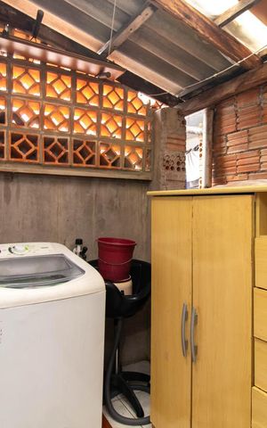 Casa de condomínio à venda com 48m², 2 quartos e 1 vaga Casa de condomínio à venda com 48m², 2 quartos e 1 vagaBanheiro do Quarto 2