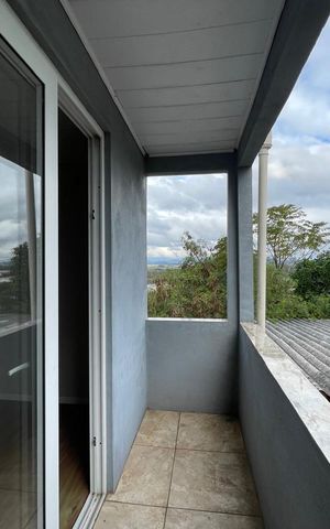 Casa à venda com 230m², 4 quartos e 1 vaga