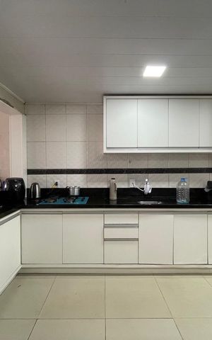 Casa à venda com 230m², 4 quartos e 1 vaga