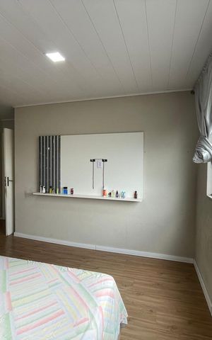 Casa à venda com 230m², 4 quartos e 1 vaga