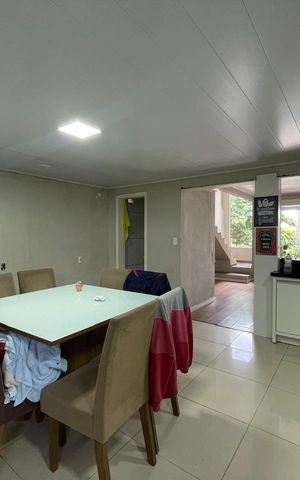 Casa à venda com 230m², 4 quartos e 1 vaga