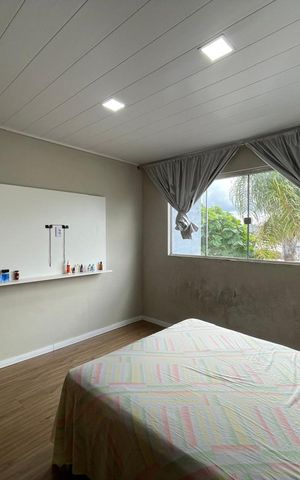 Casa à venda com 230m², 4 quartos e 1 vaga