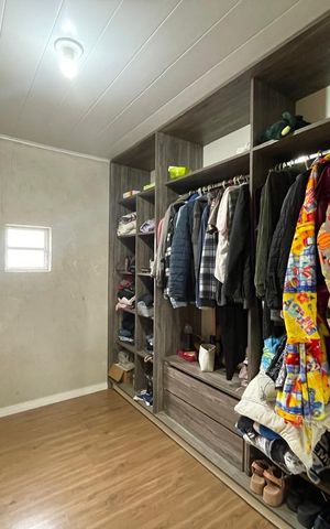 Casa à venda com 230m², 4 quartos e 1 vaga