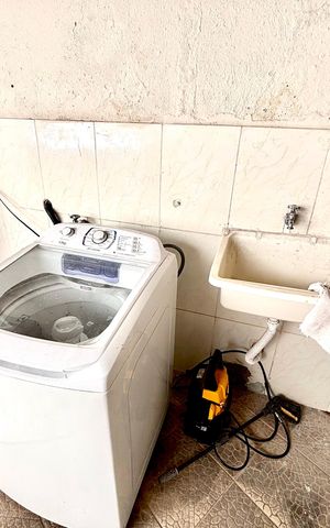 Casa para alugar com 100m², 3 quartos e sem vagaÁrea de serviço 