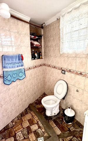 Casa para alugar com 100m², 3 quartos e sem vagaBanheiro 