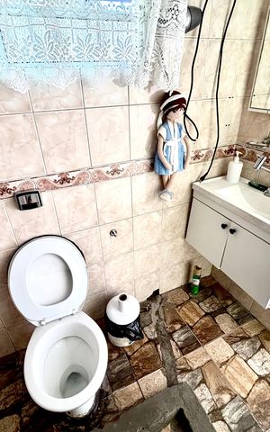 Casa para alugar com 100m², 3 quartos e sem vagaBanheiro 