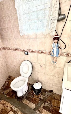 Casa para alugar com 100m², 3 quartos e sem vagaBanheiro 
