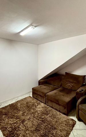 Casa para alugar com 100m², 3 quartos e sem vagaSala 