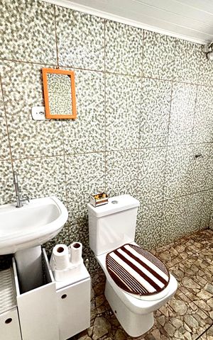 Casa para alugar com 100m², 3 quartos e sem vagaBanheiro 