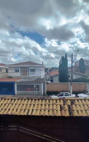 Casa à venda com 108m², 3 quartos e 2 vagas