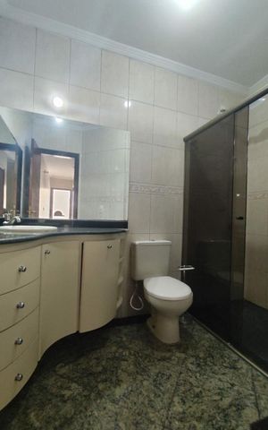 Casa à venda com 108m², 3 quartos e 2 vagas