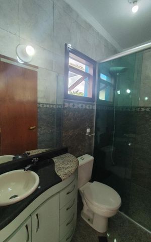 Casa à venda com 108m², 3 quartos e 2 vagas