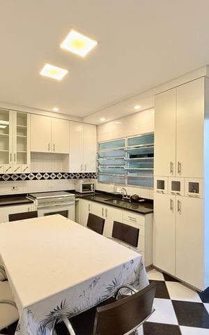 Casa para alugar com 70m², 2 quartos e sem vagaCozinha 