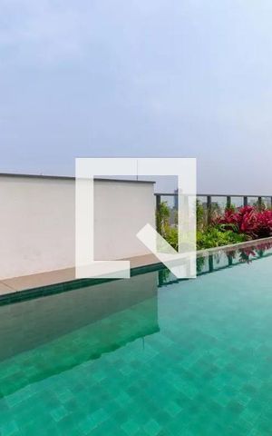 Studio para alugar com 24m², 1 quarto e sem vaga Studio para alugar com 24m², 1 quarto e sem vagaPiscina
