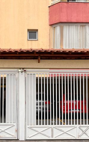 Apartamento para alugar com 266m², 3 quartos e 2 vagasFachada + plaquinha