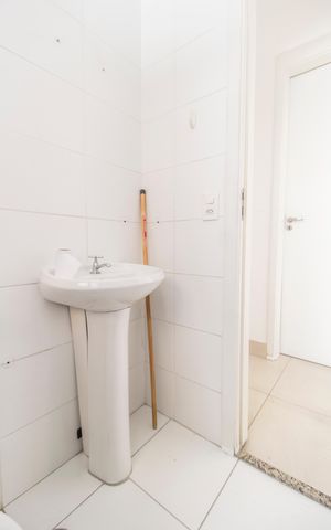Apartamento à venda com 45m², 2 quartos e 1 vaga Apartamento à venda com 45m², 2 quartos e 1 vagaBanheiro