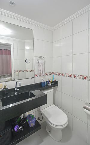 Apartamento à venda com 70m², 3 quartos e 2 vagas Apartamento à venda com 70m², 3 quartos e 2 vagasBanheiro da Suíte