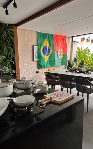 Casa à venda com 220m², 4 quartos e 2 vagas
