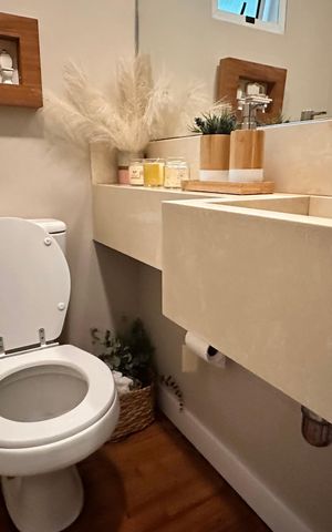 Casa à venda com 220m², 4 quartos e 2 vagas