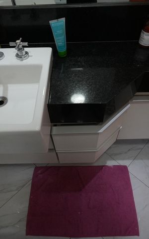Casa à venda com 250m², 3 quartos e 4 vagasBanheiro da Suíte 2