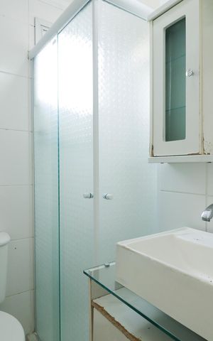 Apartamento à venda com 49m², 2 quartos e 1 vaga Apartamento à venda com 49m², 2 quartos e 1 vagaBanheiro