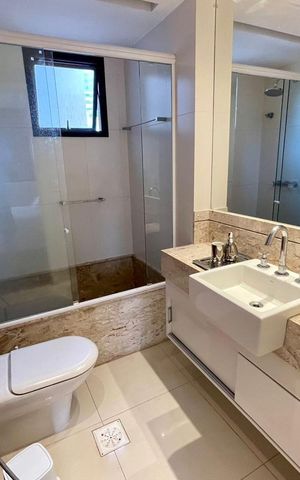 Apartamento à venda com 533m², 5 quartos e 2 vagas Apartamento à venda com 533m², 5 quartos e 2 vagasBanheiro