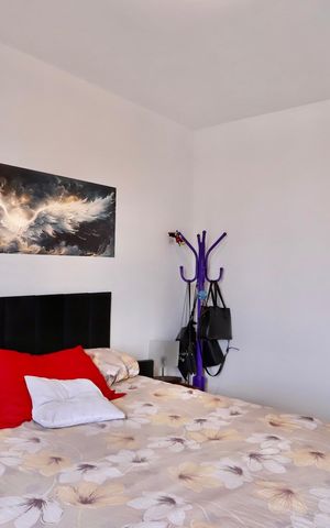 Apartamento à venda com 75m², 3 quartos e 2 vagas Apartamento à venda com 75m², 3 quartos e 2 vagasQuarto 1