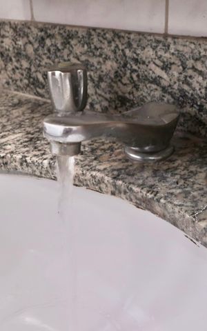 Apartamento à venda com 75m², 3 quartos e 2 vagas Apartamento à venda com 75m², 3 quartos e 2 vagasBanheiro do Quarto 1