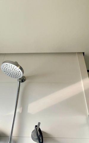 Apartamento à venda com 70m², 2 quartos e 1 vaga Apartamento à venda com 70m², 2 quartos e 1 vagaBanheiro da Suíte