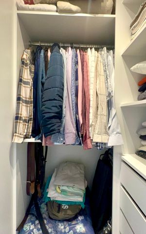 Apartamento à venda com 70m², 2 quartos e 1 vaga Apartamento à venda com 70m², 2 quartos e 1 vagaCloset da suíte