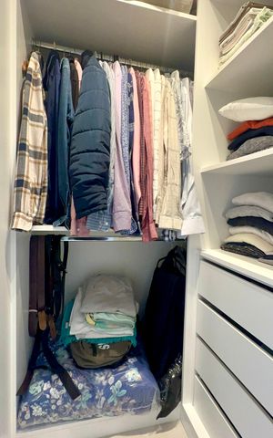 Apartamento à venda com 70m², 2 quartos e 1 vaga Apartamento à venda com 70m², 2 quartos e 1 vagaCloset da suíte