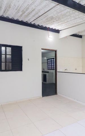 Casa à venda com 100m², 3 quartos e sem vagaQuintal