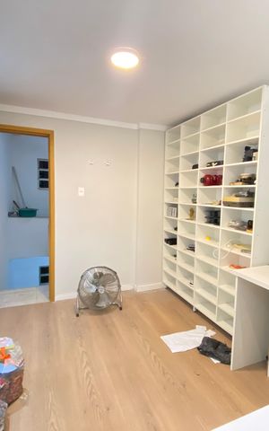 Casa à venda com 200m², 3 quartos e sem vaga