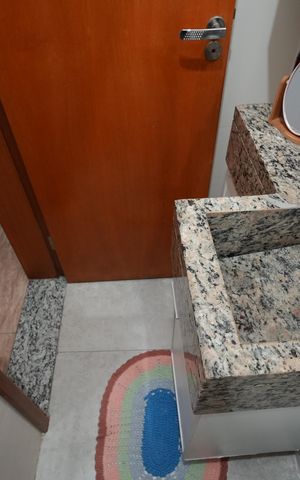 Casa à venda com 166m², 3 quartos e 2 vagasLavabo