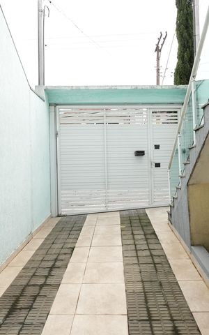 Casa à venda com 166m², 3 quartos e 2 vagasGaragem