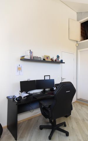 Casa de condomínio à venda com 180m², 3 quartos e sem vagaSuíte do Ático