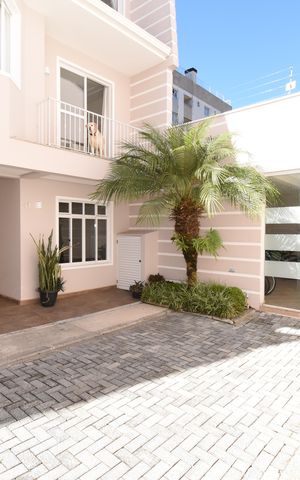 Casa de condomínio à venda com 180m², 3 quartos e sem vagaFachada