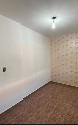 Casa à venda com 180m², 3 quartos e 4 vagas Casa à venda com 180m², 3 quartos e 4 vagasQuarto