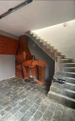 Casa à venda com 180m², 3 quartos e 4 vagas Casa à venda com 180m², 3 quartos e 4 vagasÁrea externa