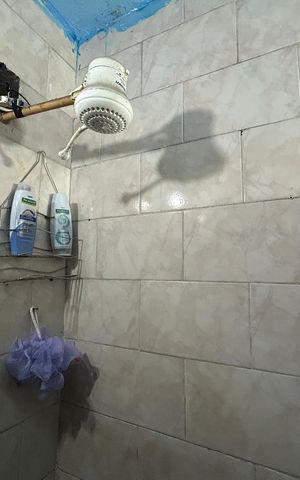 Casa para alugar com 80m², 2 quartos e sem vagaBanheiro