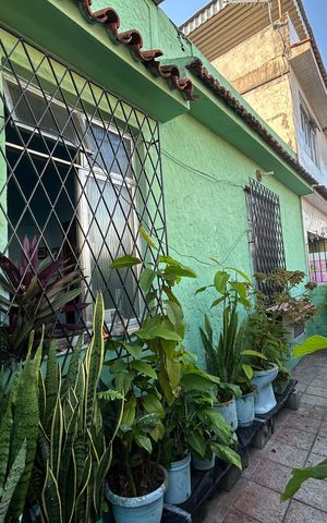 Casa para alugar com 80m², 2 quartos e sem vagaFachada