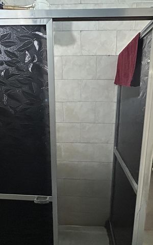 Casa para alugar com 80m², 2 quartos e sem vagaBanheiro
