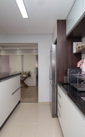 Apartamento para alugar com 112m², 2 quartos e 2 vagas Apartamento para alugar com 112m², 2 quartos e 2 vagasCozinha