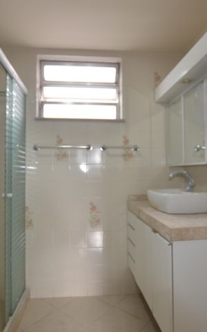 Apartamento à venda com 129m², 3 quartos e 2 vagasBanheiro da Suite