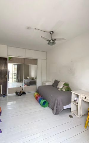 Casa à venda com 369m², 5 quartos e 2 vagas